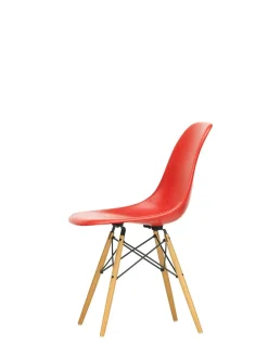 Vitra Eames Fiberglass Chair DSW, lys ahorn fra><noscript><img width=