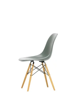 Vitra Eames Fiberglass Chair DSW, lys ahorn fra><noscript><img width=