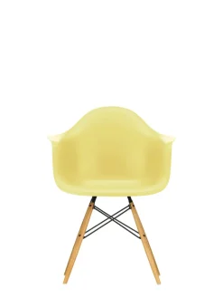 Vitra Eames Plastic Armchair DAW, ahorntræ fra><noscript><img width=
