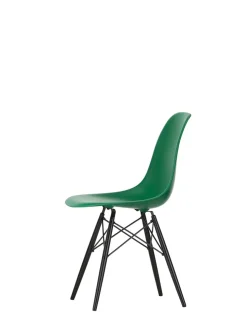 Vitra Eames Plastic Side Chair DSW, sortlakeret ahorntræ fra><noscript><img width=