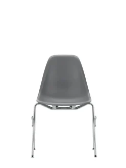 Vitra Eames Plastic Side Chair DSS-N, stabelbar fra><noscript><img width=