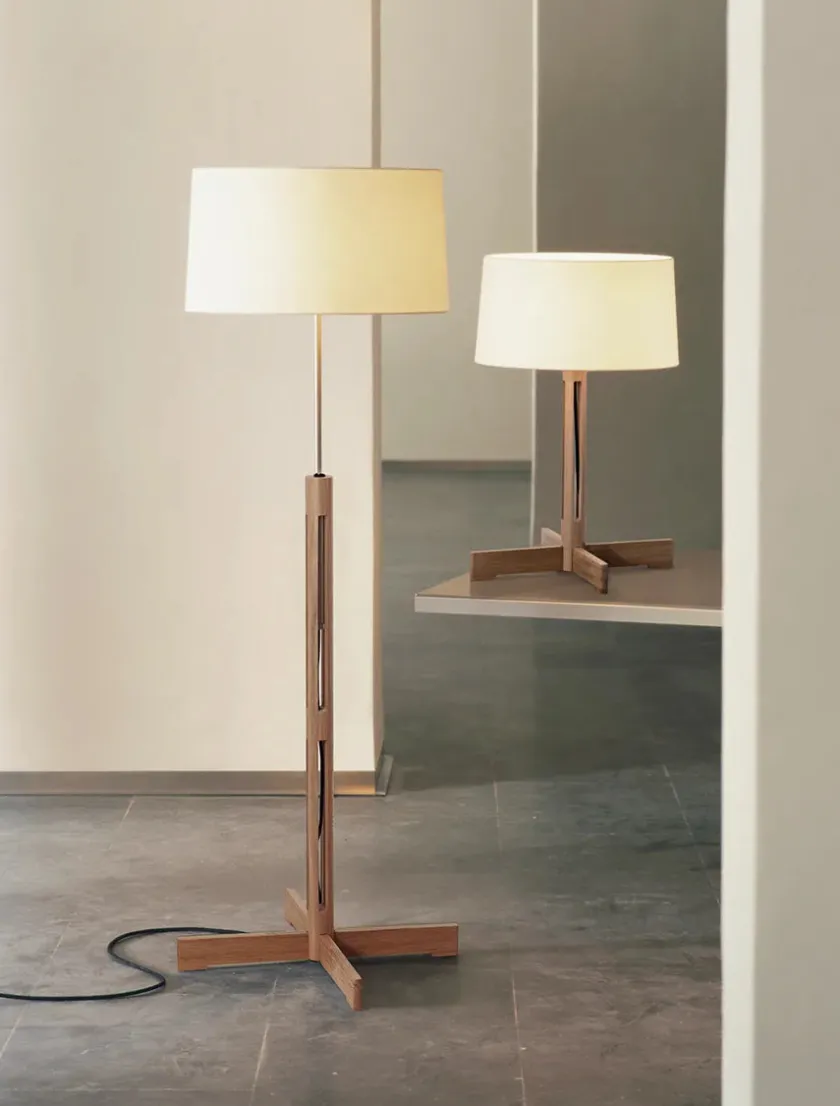 Santa & Cole FAD Gulvlampe fra Santa and Cole> Gulvlamper|Spots