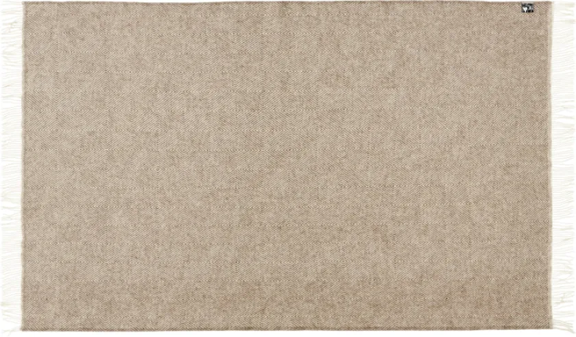Silkeborg Uldspinderi Fanø Plaid, light nordic grey fra> Gaver Til Ham|Puder Og Plaider