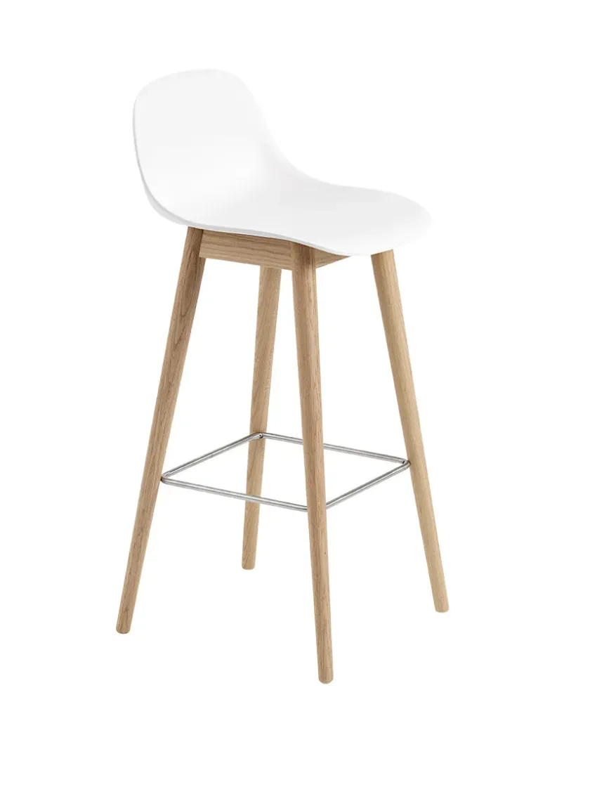 Muuto Fiber Bar Stool Wood w. back fra> Barstole