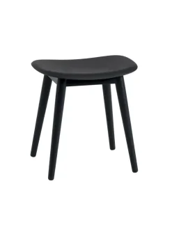 Muuto Fiber Stool Wood fra> Skamler