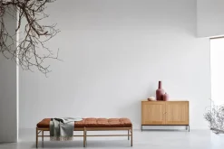 Carl Hansen & Søn FK63 Reol med ben, hylde og bakker fra><noscript><img width=