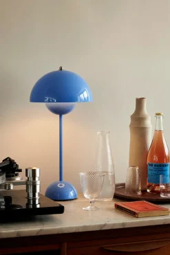 &Tradition Flowerpot VP3 bordlampe af Verner Panton> Gaver Til Hende|Spots