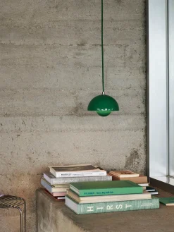 &Tradition Flowerpot VP10 Pendel af Verner Panton><noscript><img width=