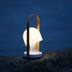 Marset Follow Me grøn bordlampe fra><noscript><img width=