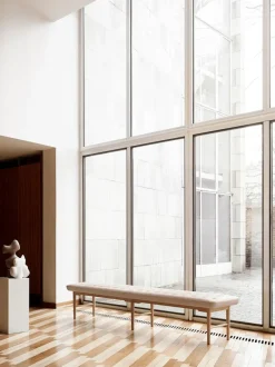Carl Hansen & Søn Foyer Bænk af Vilhelm Lauritzen><noscript><img width=