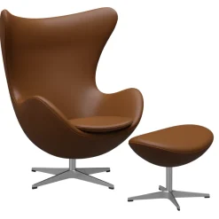 Fritz Hansen Ægget, Cognac Aura læder, med returdrej inkl. skammel af Arne Jacobsen><noscript><img width=