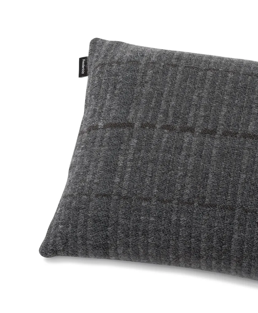 Fredericia Furniture Grid Decorative Cushion fra> Puder Og Plaider|Puder