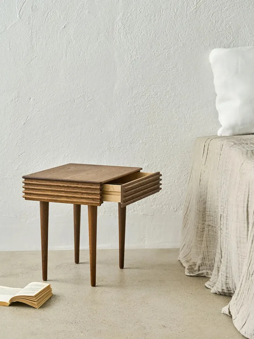 DK3 Groove Night Table fra> Natborde|Natborde