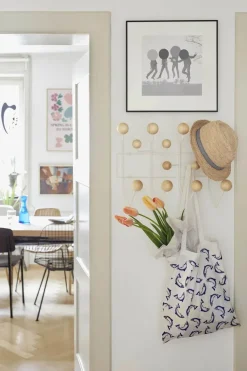 Vitra Hang It All, Rød fra><noscript><img width=