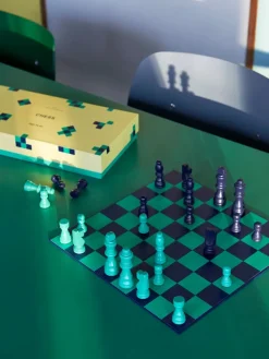 HAY Play Chess fra><noscript><img width=