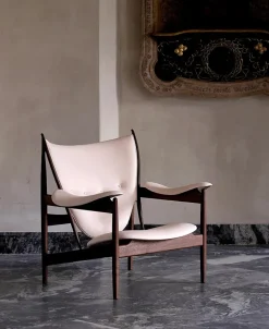House of Finn Juhl Høvdingestol, eg klar olie af Finn Juhl><noscript><img width=