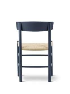 Fredericia Furniture J39 Folkestolen, Khaki grøn af Børge Mogensen><noscript><img width=