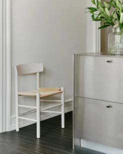 Fredericia Furniture J39 Folkestolen, Khaki grøn af Børge Mogensen><noscript><img width=