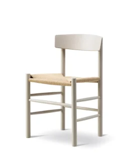 Fredericia Furniture J39 Folkestolen, Pebble grey af Børge Mogensen><noscript><img width=