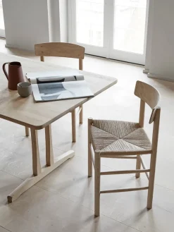 Fredericia Furniture J39 Folkestolen, sæbebehandlet eg af Børge Mogensen> Spisebordsstole