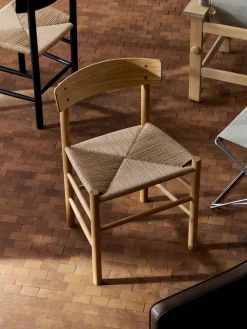 Fredericia Furniture J39 Folkestolen, sæbebehandlet eg af Børge Mogensen><noscript><img width=