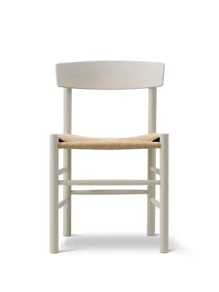 Fredericia Furniture J39 Folkestolen, sortlakeret bøg af Børge Mogensen><noscript><img width=