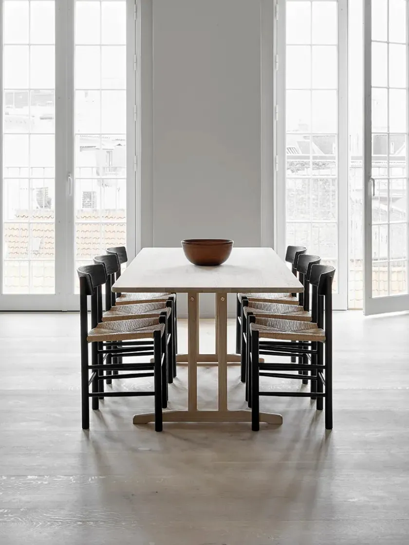 Fredericia Furniture J39 Folkestolen, Vintage lakeret af Børge Mogensen> Spisebordsstole