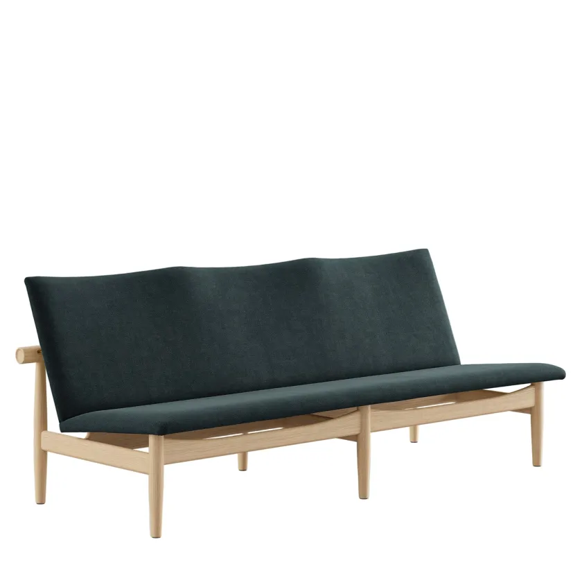 House of Finn Juhl Japan 3 pers. sofa, eg klar olie af Finn Juhl> Sofaer