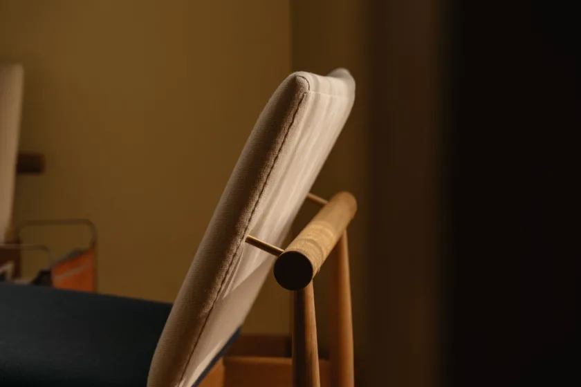 House of Finn Juhl Japan stol, eg klar olie af Finn Juhl> Lænestole
