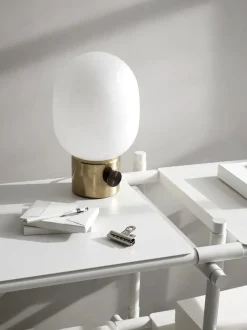 Audo Copenhagen JWDA Metallic Bordlampe fra><noscript><img width=