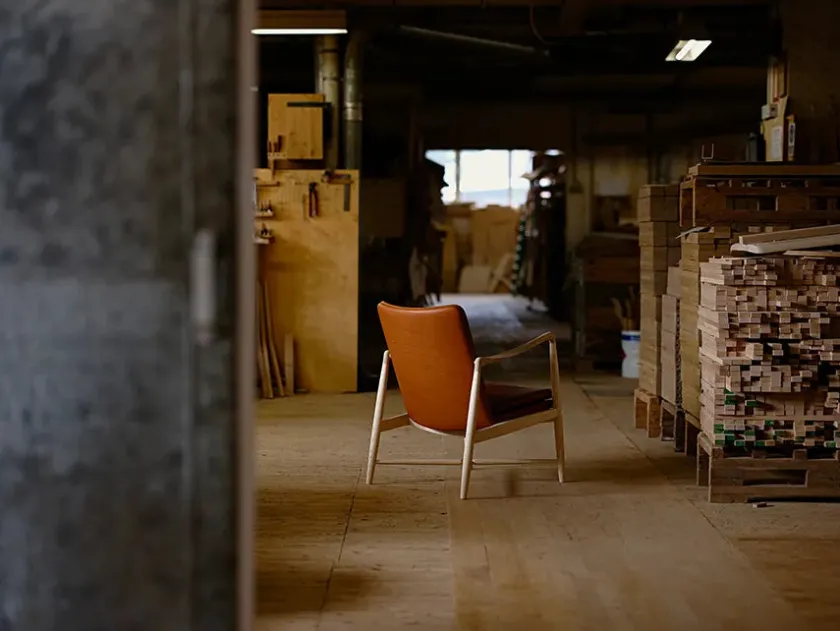House of Finn Juhl Kaminstolen, eg olie af Finn Juhl> Lænestole