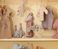 Maileg Kanin i overalls, størrelse 2 fra><noscript><img width=