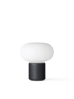 New Works Karl-Johan portable bordlampe, Forest Green fra><noscript><img width=