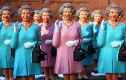 Kikkerland Solar Queen><noscript><img width=
