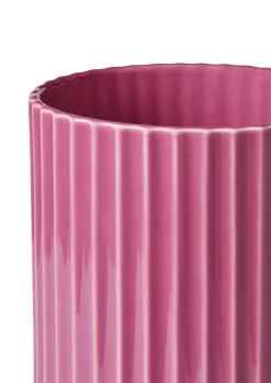 Lyngby Porcelæn Lyngbyvasen i grøn glas fra><noscript><img width=