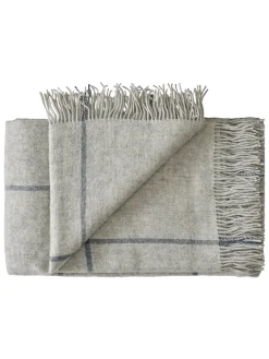 Silkeborg Uldspinderi Mandø Plaid, light grey fra> Puder Og Plaider