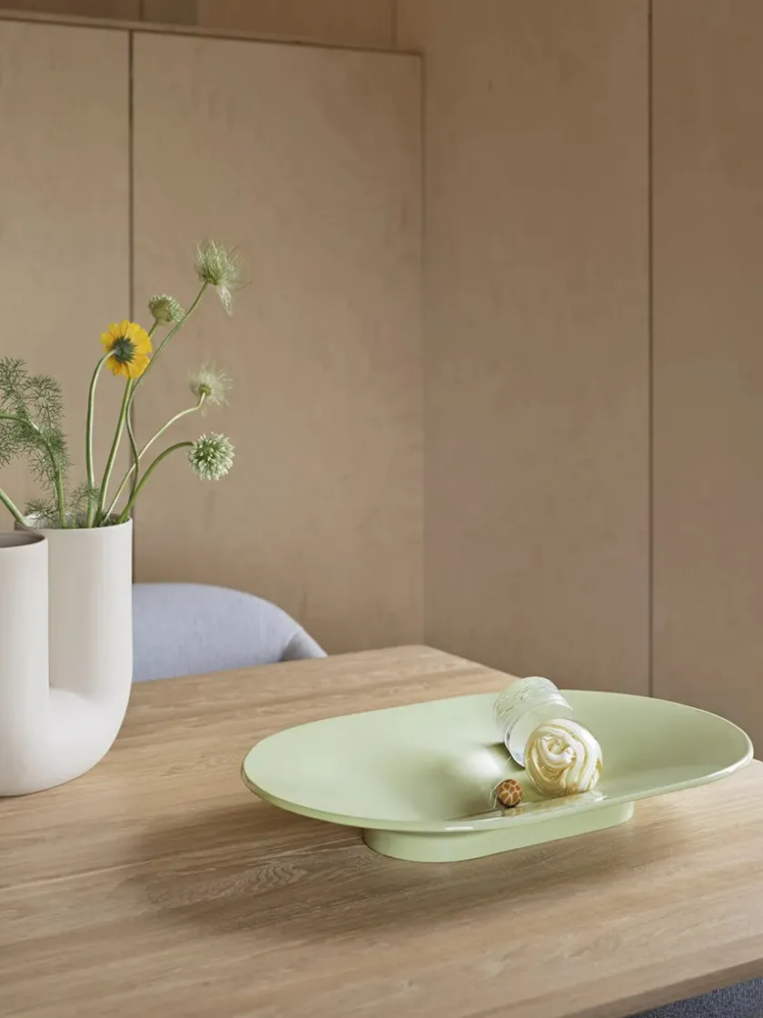 Muuto Mere Bowl 52 x 36 cm, light green fra> Service