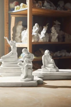 Kähler Moments of Being, Heavenly Grounded fra> Gaver Til Hende|Figurer