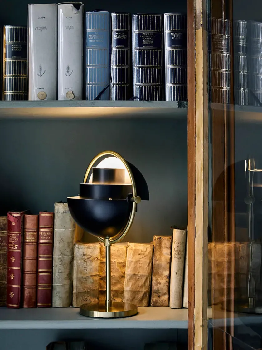 GUBI Multi-Lite Portable Bordlampe, krom/hvid fra> Portable Lamper|Spots