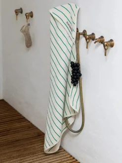 Bongusta Naram Baby Towel, white & grass fra>Børn Gaver|Gaver Til Børn