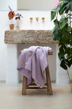 Bongusta Naram towel - Creme & Ink fra><noscript><img width=