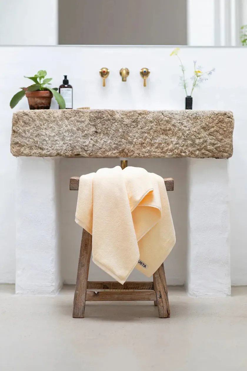Bongusta Naram towel - Creme & Ink fra> Gaver Til Ham|Gaver Til Hende