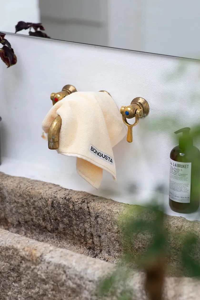 Bongusta Naram towel - Creme & Ink fra> Gaver Til Ham|Gaver Til Hende