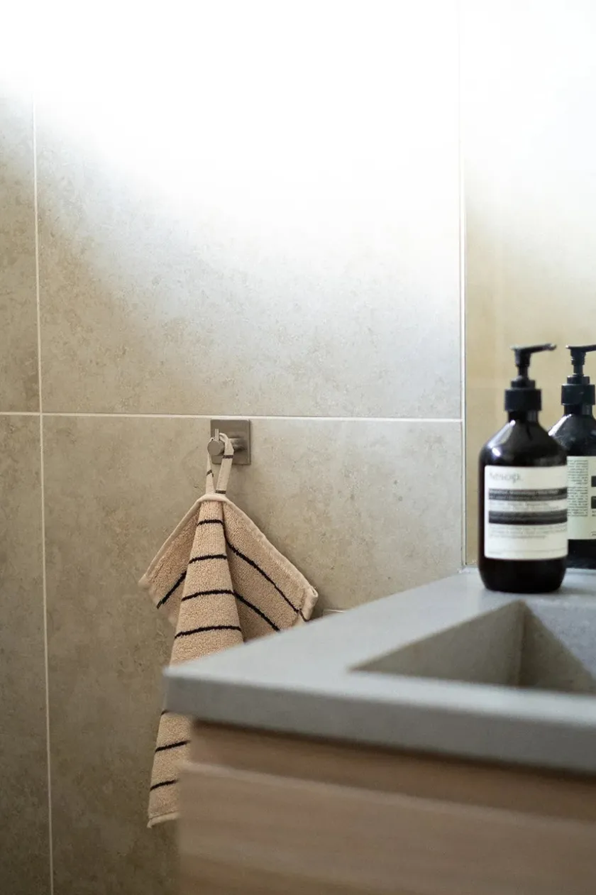 Bongusta Naram towel - Creme & Ink fra> Gaver Til Ham|Gaver Til Hende