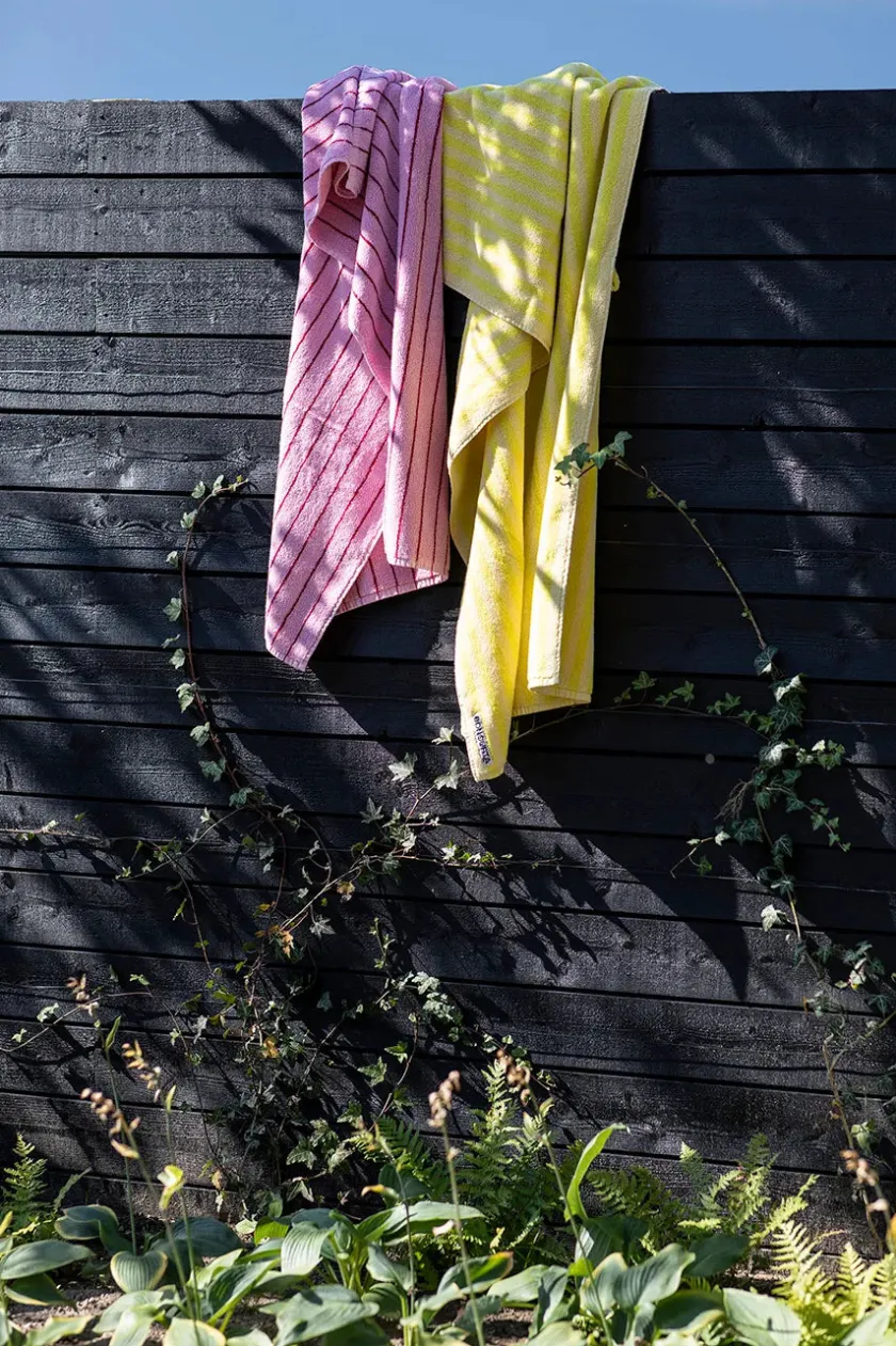 Bongusta Naram towel - Creme & Ink fra> Gaver Til Ham|Gaver Til Hende