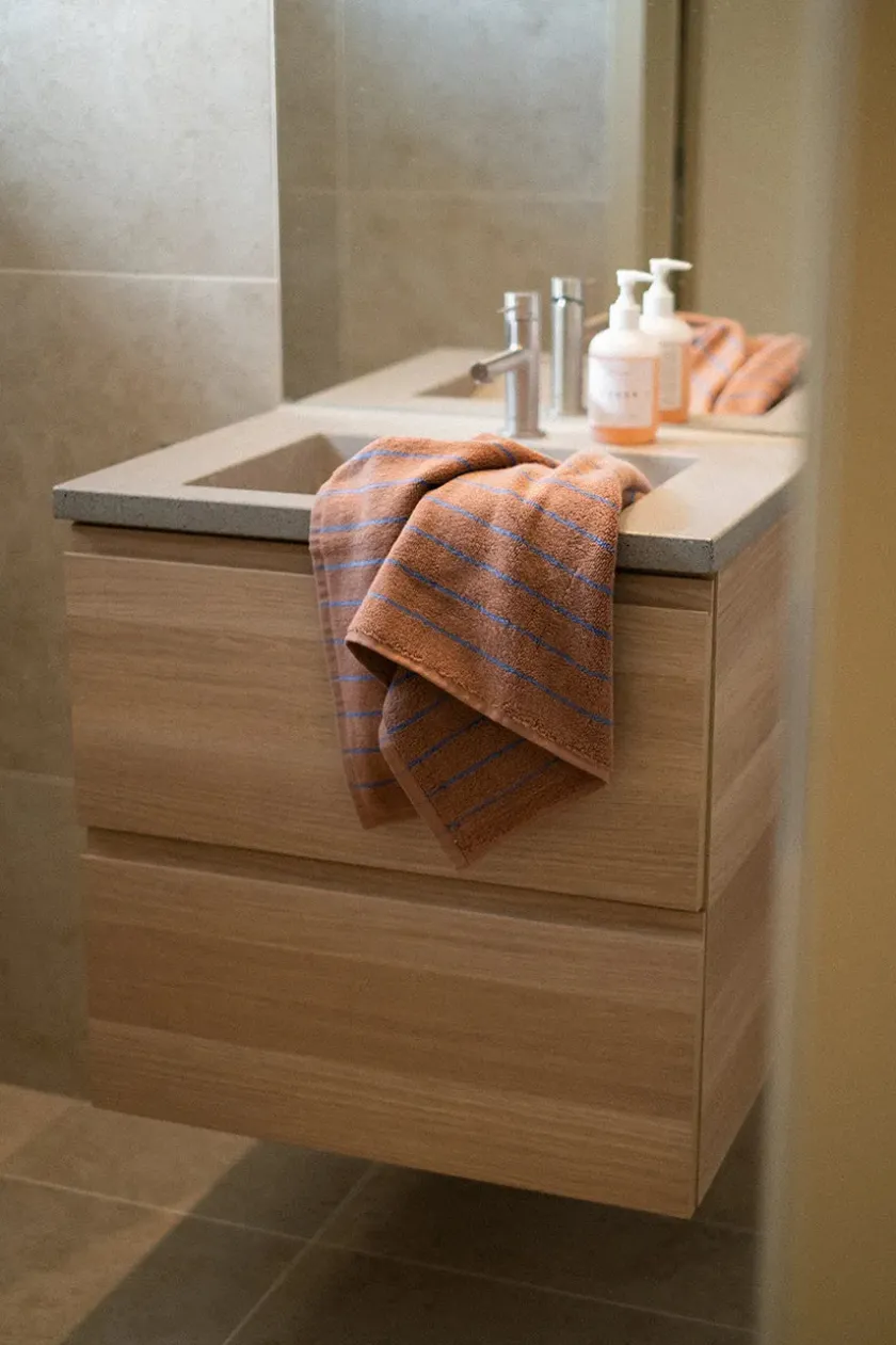 Bongusta Naram towel - Creme & Ink fra> Gaver Til Ham|Gaver Til Hende