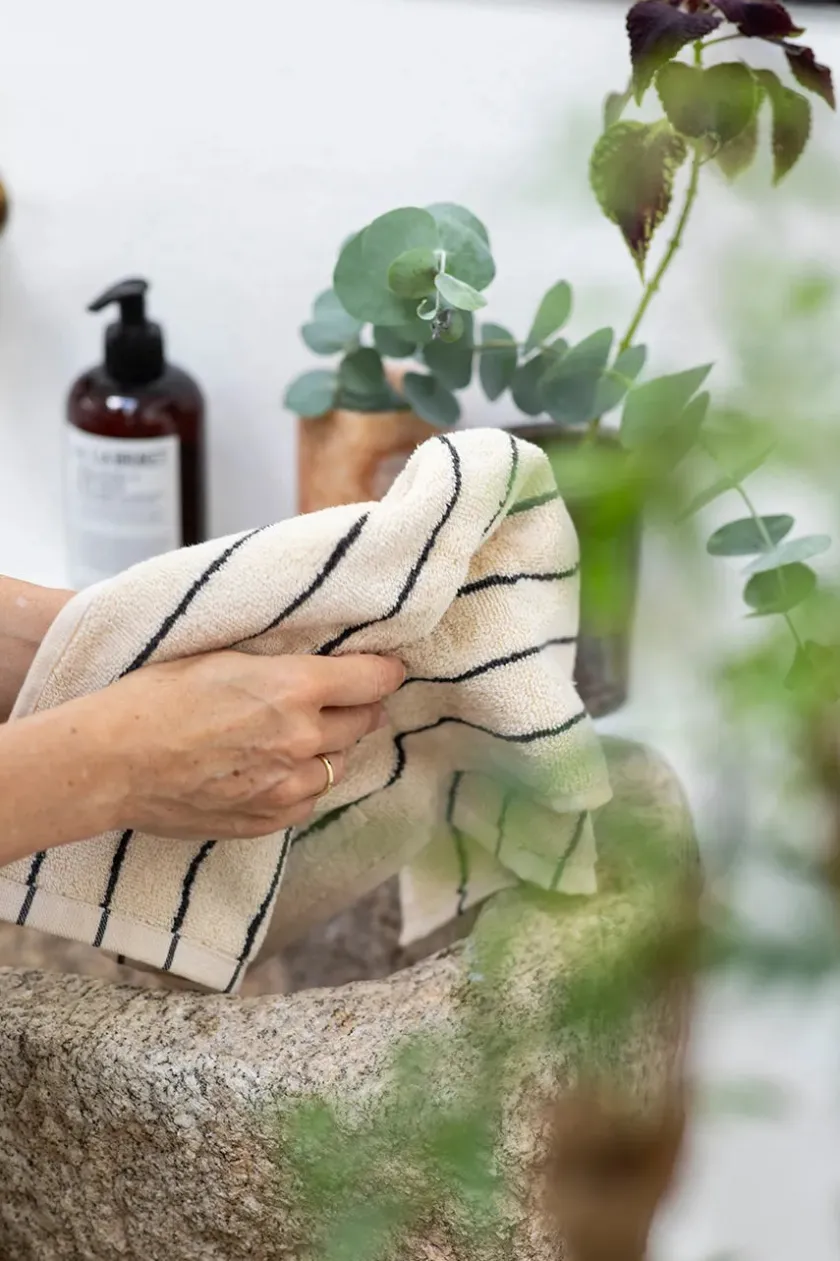 Bongusta Naram towel - Sea foam & Deep teal fra> Gaver Til Ham|Gaver Til Hende