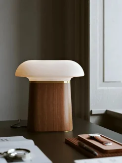 Woud Nova Table Lamp, walnut fra> Spots