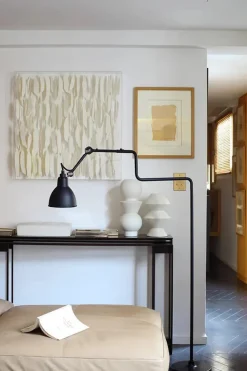 Lampe Gras Nr. 411 gulvlampe fra><noscript><img width=
