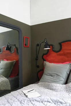 Lampe Gras Nr. 210 væglampe fra><noscript><img width=